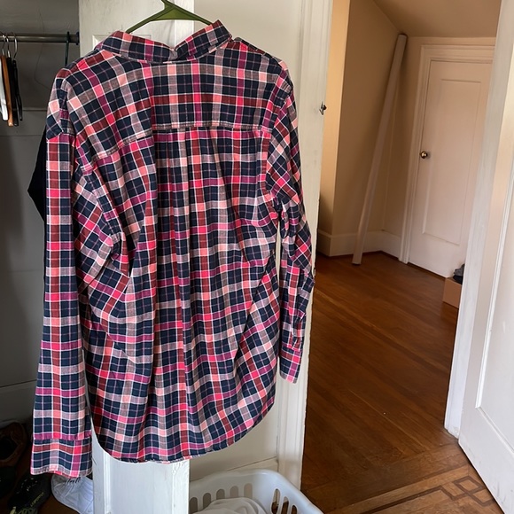 Tommy bahama button down - Picture 3 of 3